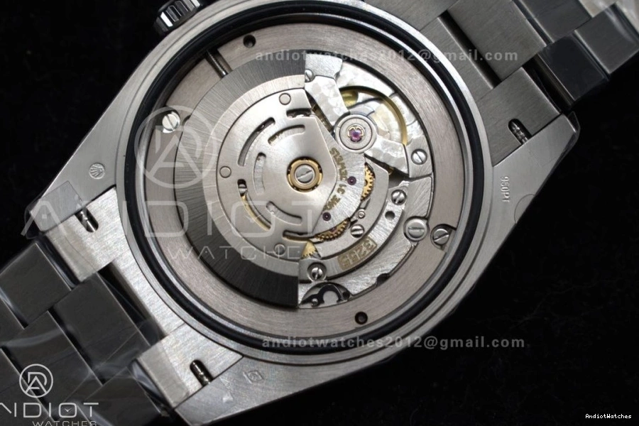 40 GSF Dial Weight DayDate on President A Crystal Black Bracelet Bright Gain 718 SS 0227